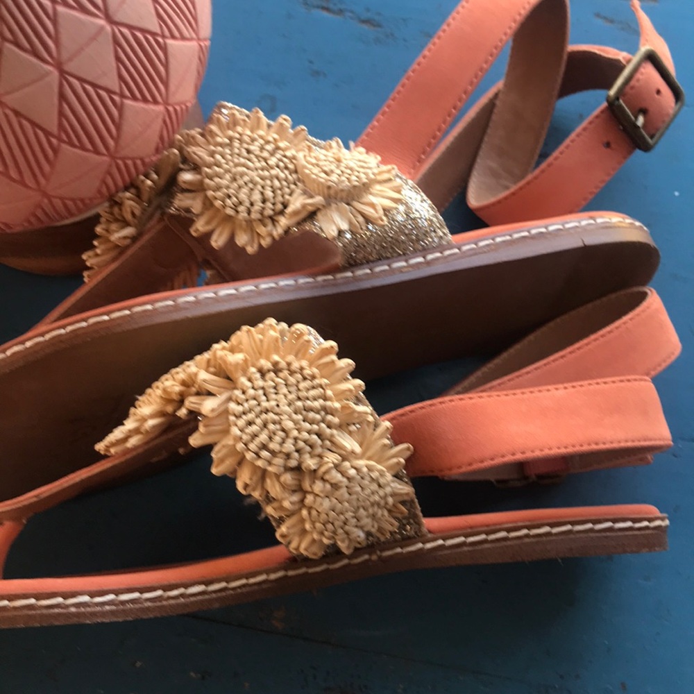 Sandals - Picture 4 of 4